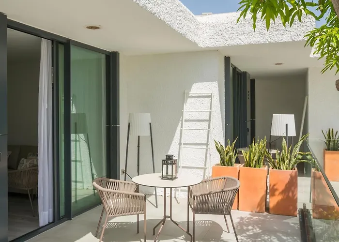 朵涅罗萨别墅酒店 普拉亚戴尔雷安格莱斯