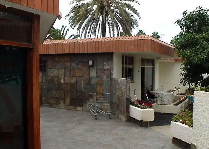 朵涅罗萨别墅酒店