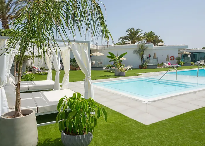 Holiday park Dona Rosa Playa del Ingles (Gran Canaria)